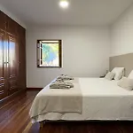 Casa De Baixo Country house *