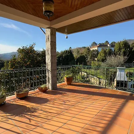 Casa De Baixo منزل ريفي Loureiro (Porto)