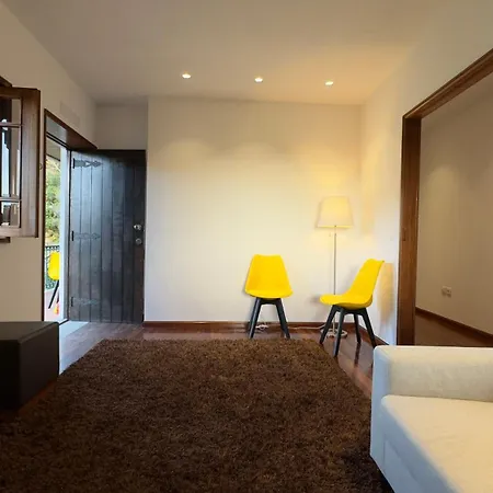 Casa De Baixo Loureiro (Porto)