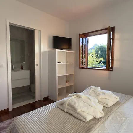 Casa De Baixo Loureiro (Porto)