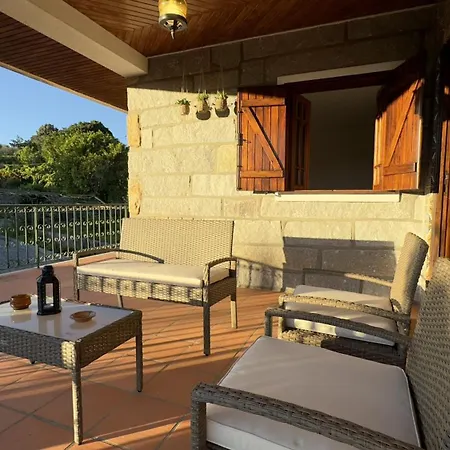 Casa De Baixo منزل ريفي Loureiro (Porto)