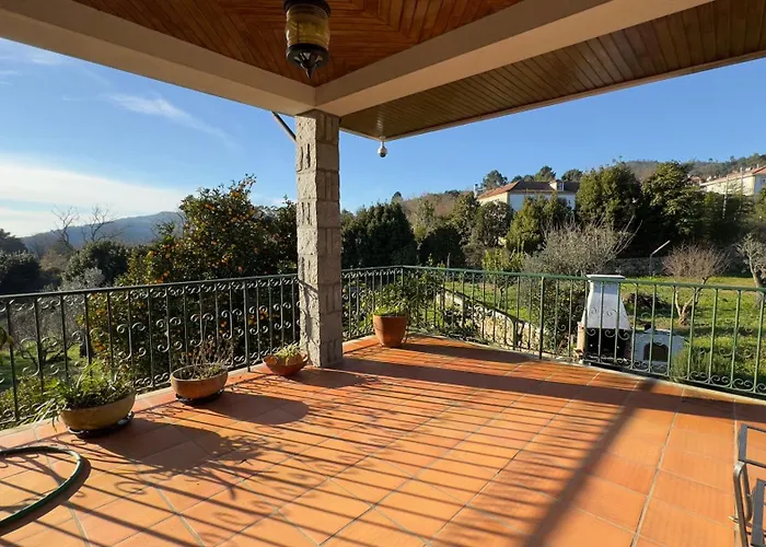 Casa De Baixo Gospodarstwo wiejskie Loureiro (Porto)