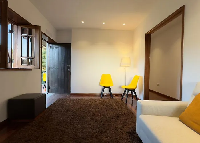 Casa De Baixo Loureiro (Porto)