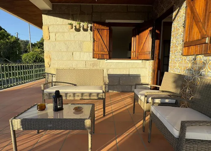 Gospodarstwo wiejskie Casa De Baixo Loureiro (Porto)