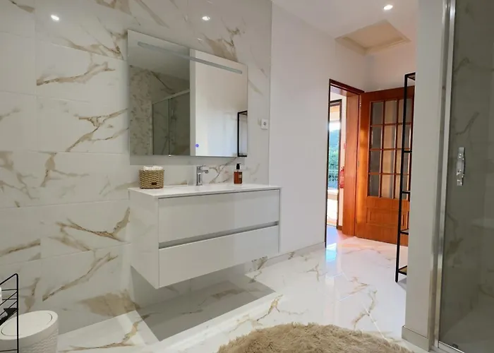 Gospodarstwo wiejskie Casa De Baixo Loureiro (Porto)